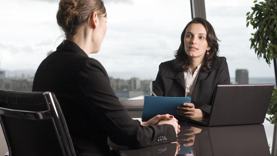 Cómo prepararte para una entrevista laboral en inglés - Instituto