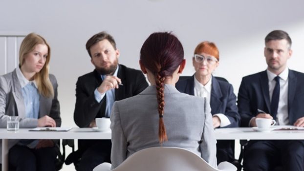 sentarte-en-una-entrevista-de-trabajo