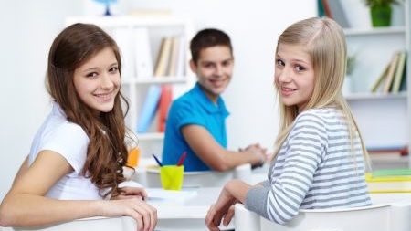 clase-de-inglés-adolescentes